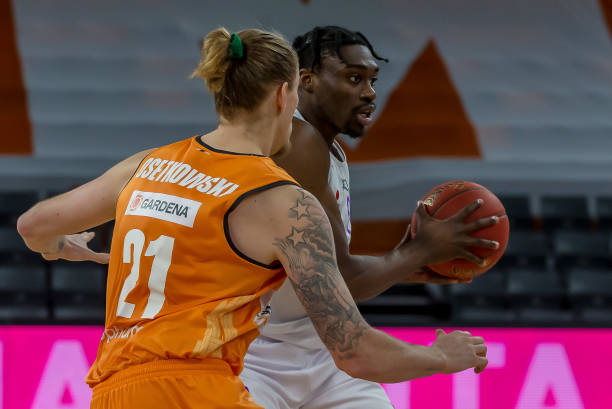 布了球迷众 布了球迷众