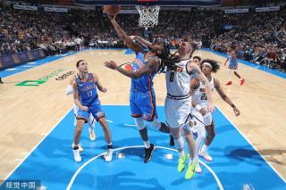 显著改善的 显著改善的