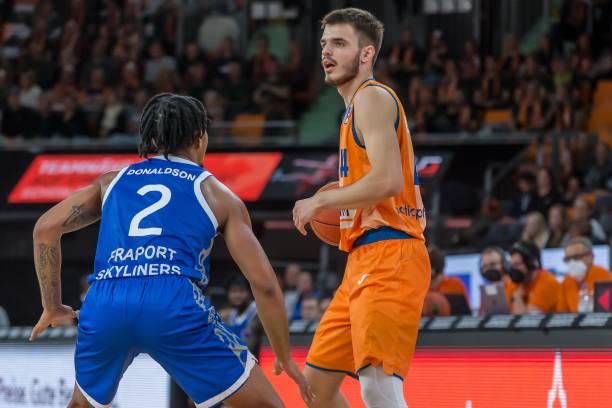 回报并存 回报并存