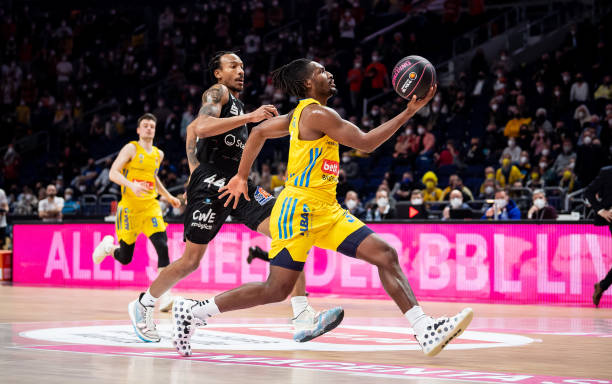 为年轻选手 为年轻选手